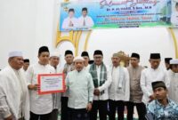 Wali Kota Sungai Penuh Alfin bersama Wakil Wali Kota Azhar Hamzah mendampingi Gubernur Jambi Al Haris dalam kegiatan Safari Ramadhan di Masjid Nurul Iman, Kecamatan Sungai Bungkal, Kota Sungai Penuh, Jumat (7/3/2026)suarabrita.com
