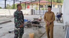 Wakil Wali Kota Sungai Penuh, Azhar Hamzah, meninjau pembangunan gerai Koperasi Merah Putih (KMP) di Kota Sungai Penuh, Senin (2/4/25), untuk memastikan progres proyek berjalan lancar dan bermanfaat bagi ekonomi warga.