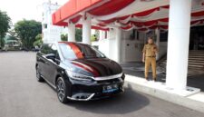 Kendaraan operasional Pemkot Surabaya yang berusia di atas tujuh tahun dilelang sebagai bagian dari program transisi menuju penggunaan kendaraan listrik/Suarabrita.com