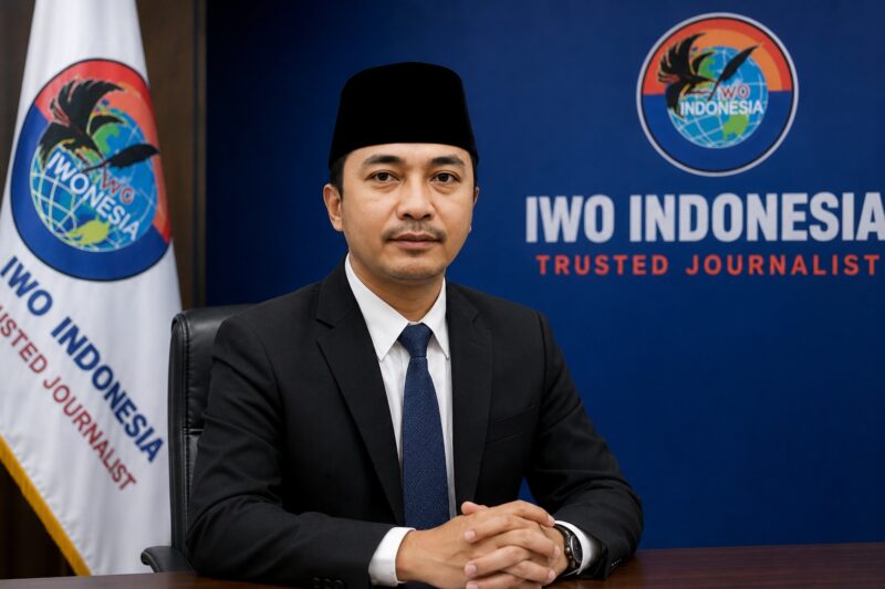 Maulana memberikan keterangan kepada media terkait polemik dugaan laporan palsu dalam kasus dugaan pengeroyokan yang dilaporkan ke Polda Jambi. Ia menegaskan laporan tersebut disampaikan melalui prosedur resmi dan meminta semua pihak menghormati proses hukum yang sedang berjalan.